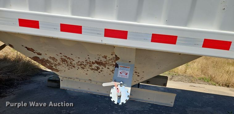 image for item DR8640 2017 Jet bottom dump trailer