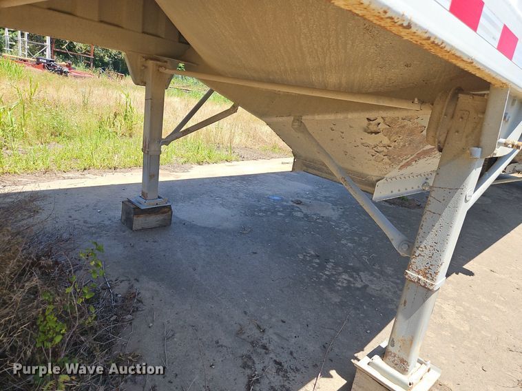 image for item DR8640 2017 Jet bottom dump trailer