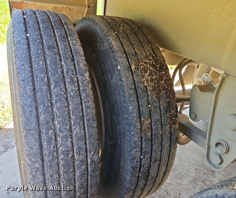 image for item DR8640 2017 Jet bottom dump trailer