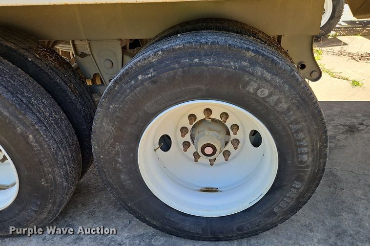 image for item DR8640 2017 Jet bottom dump trailer