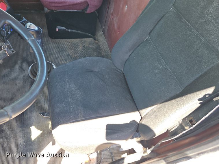 image for item DR8641 2009 Western Star semi truck