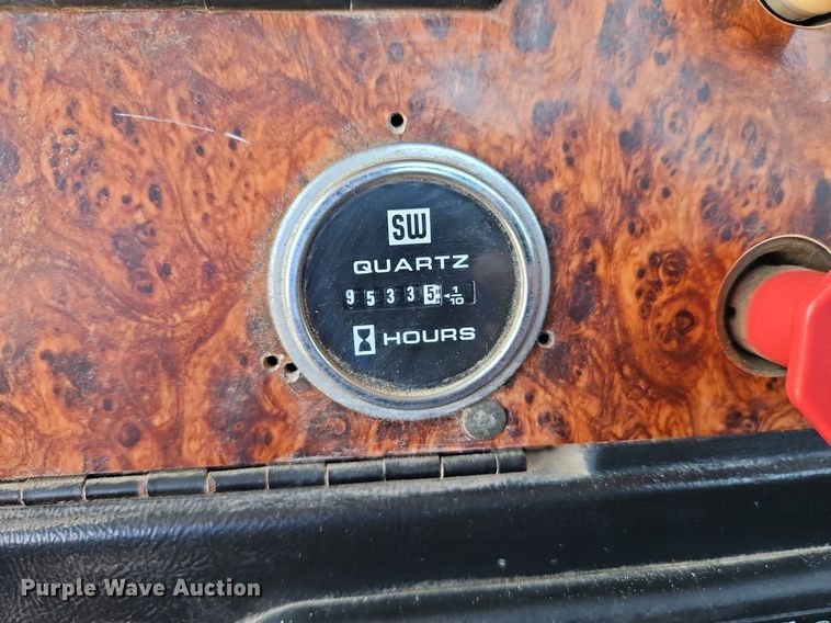 image for item DR8641 2009 Western Star semi truck