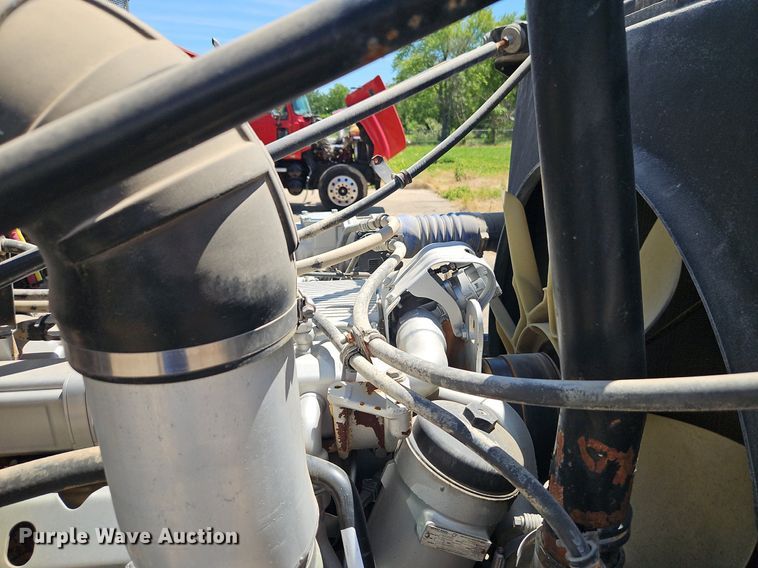 image for item DR8641 2009 Western Star semi truck