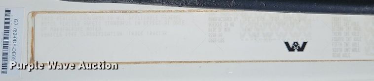 image for item DR8641 2009 Western Star semi truck