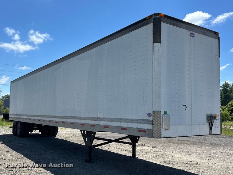 image for item DS0865 2002 Utility  VS2DC dry van trailer