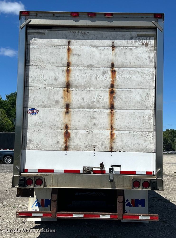 image for item DS0865 2002 Utility  VS2DC dry van trailer