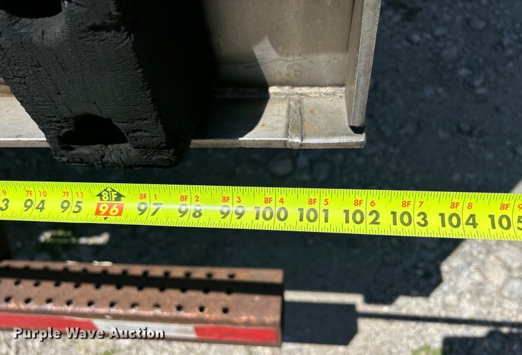 image for item DS0865 2002 Utility  VS2DC dry van trailer