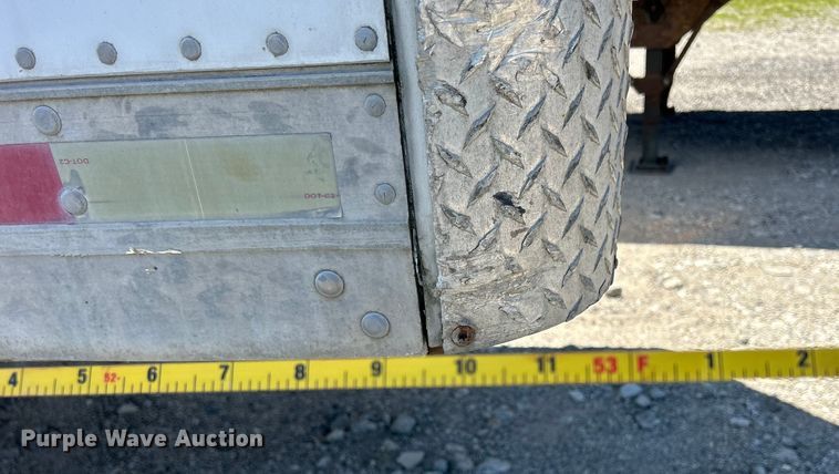 image for item DS0865 2002 Utility  VS2DC dry van trailer