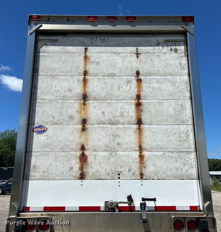 image for item DS0865 2002 Utility  VS2DC dry van trailer