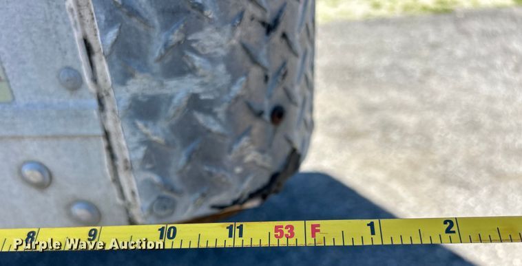 image for item DS0868 2002 Utility  VS2DC dry van trailer