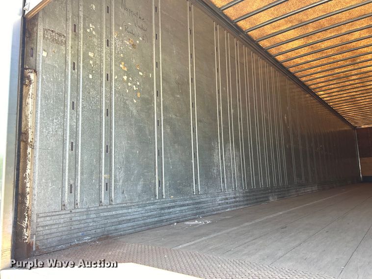 image for item DS0868 2002 Utility  VS2DC dry van trailer