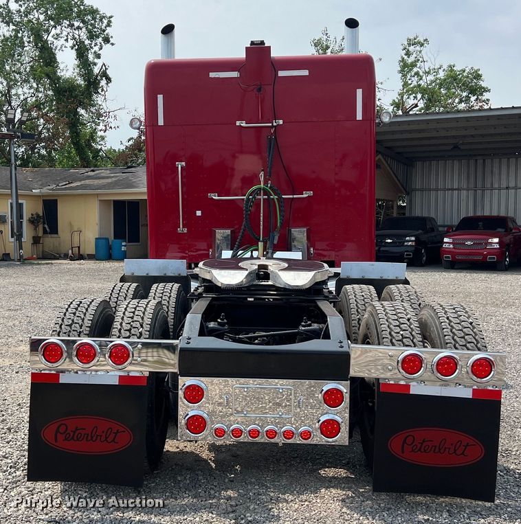 image for item DS3112 2012 Peterbilt 389 semi truck