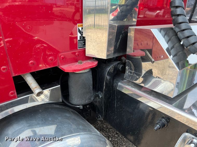 image for item DS3112 2012 Peterbilt 389 semi truck