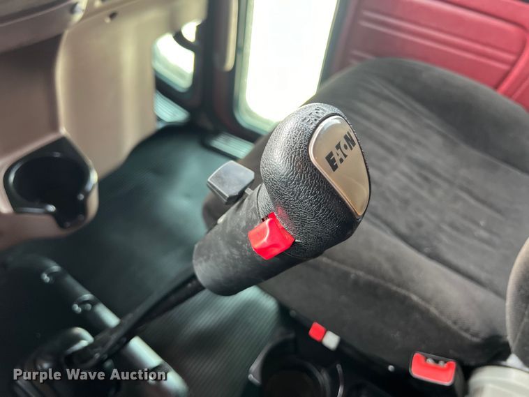 image for item DS3112 2012 Peterbilt 389 semi truck