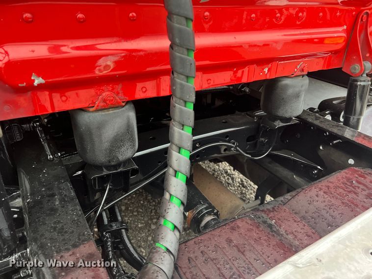 image for item DS3113 2018 Freightliner  Cascadia  semi truck