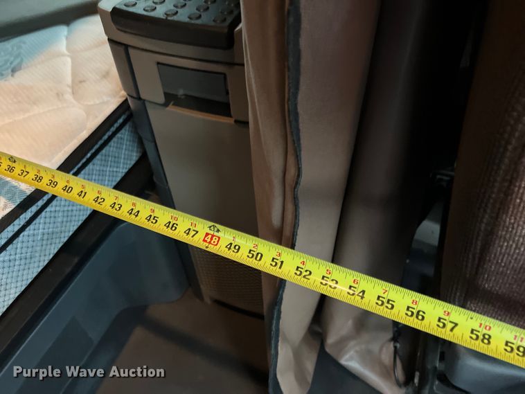 image for item DS3113 2018 Freightliner  Cascadia  semi truck