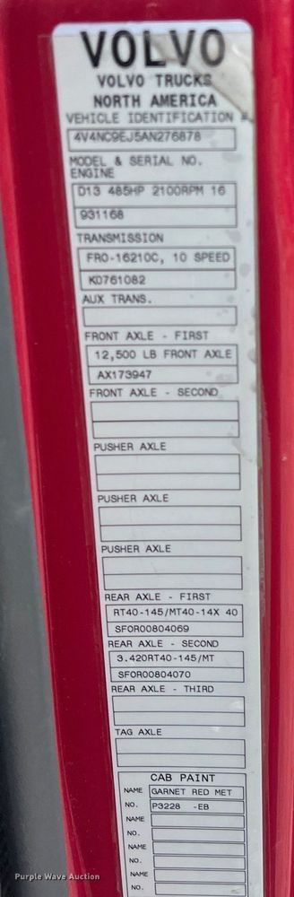image for item DS3114 2010 Volvo VNL 780 semi truck
