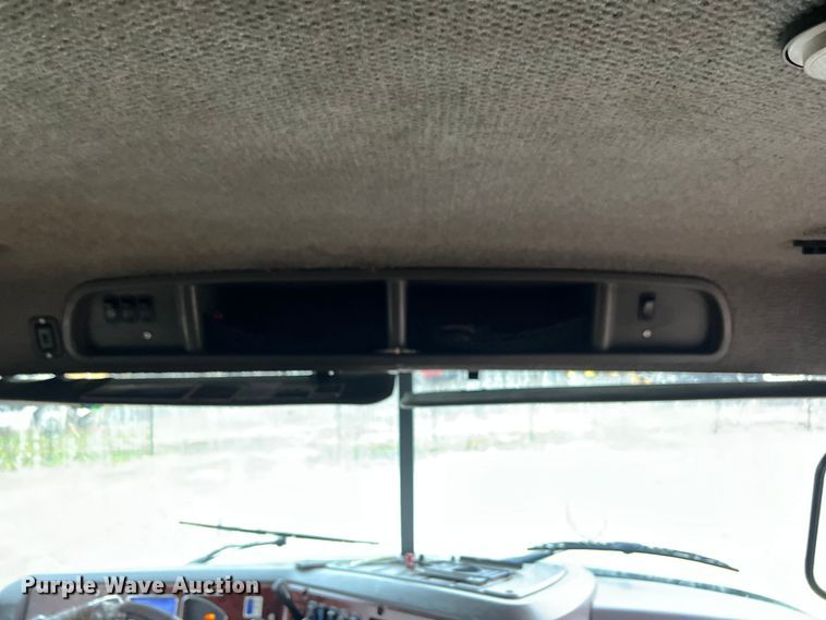 image for item DS3115 2012 Mack Pinnacle semi truck