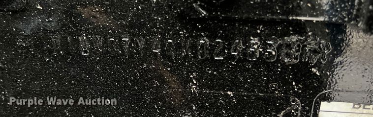 image for item DS3115 2012 Mack Pinnacle semi truck