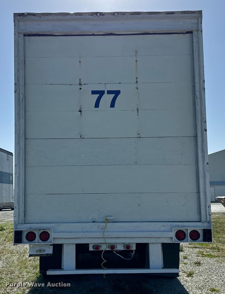 image for item DS5560 1987 Stoughton  ASVW-485T-S-C-WEDGE dry van trailer