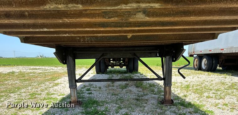 image for item DS5560 1987 Stoughton  ASVW-485T-S-C-WEDGE dry van trailer