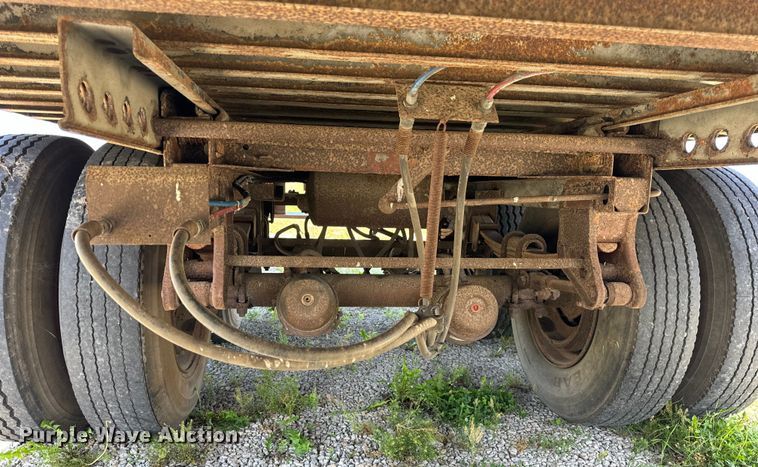 image for item DS5560 1987 Stoughton  ASVW-485T-S-C-WEDGE dry van trailer