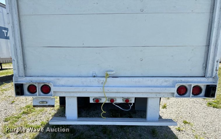 image for item DS5560 1987 Stoughton  ASVW-485T-S-C-WEDGE dry van trailer