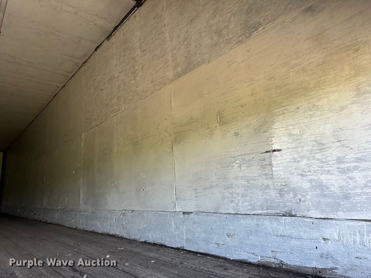 image for item DS5560 1987 Stoughton  ASVW-485T-S-C-WEDGE dry van trailer