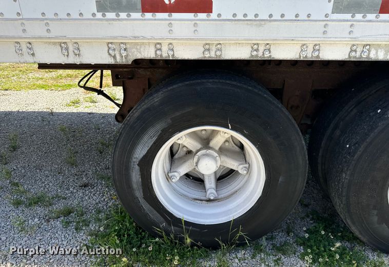 image for item DS5560 1987 Stoughton  ASVW-485T-S-C-WEDGE dry van trailer