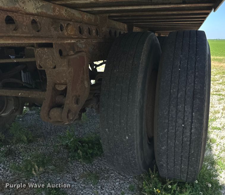 image for item DS5560 1987 Stoughton  ASVW-485T-S-C-WEDGE dry van trailer