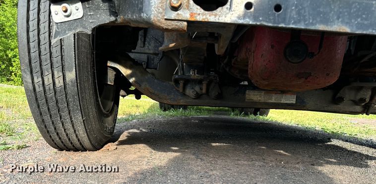 image for item DS5580 2019 International  LT625 semi truck