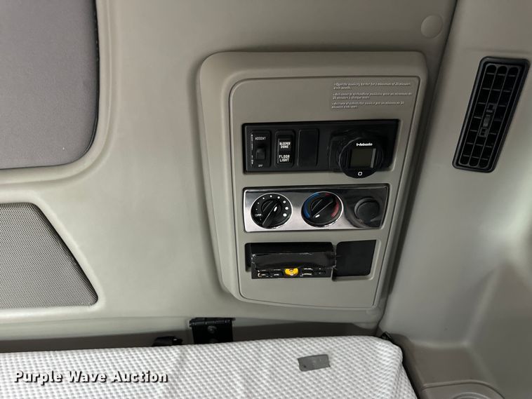 image for item DS5580 2019 International  LT625 semi truck