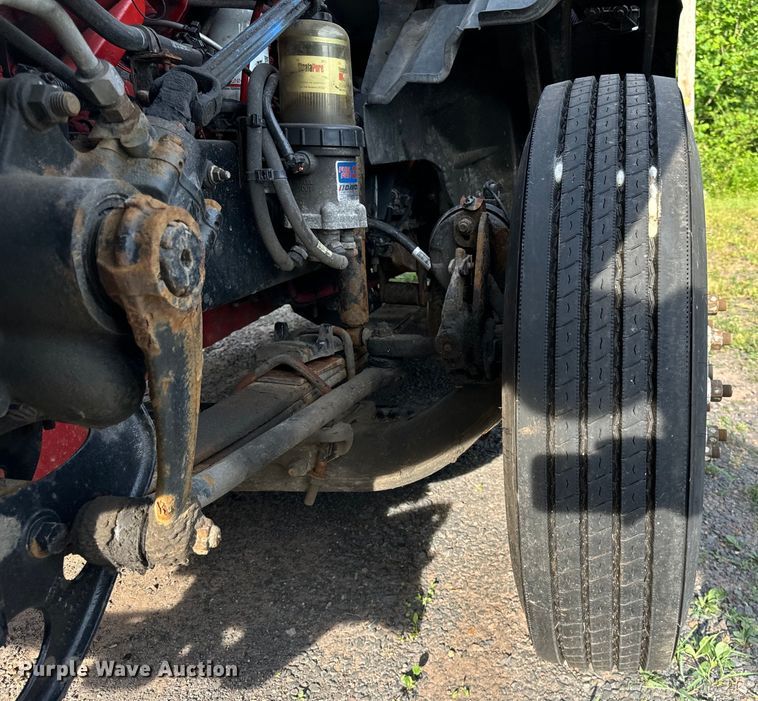 image for item DS5580 2019 International  LT625 semi truck