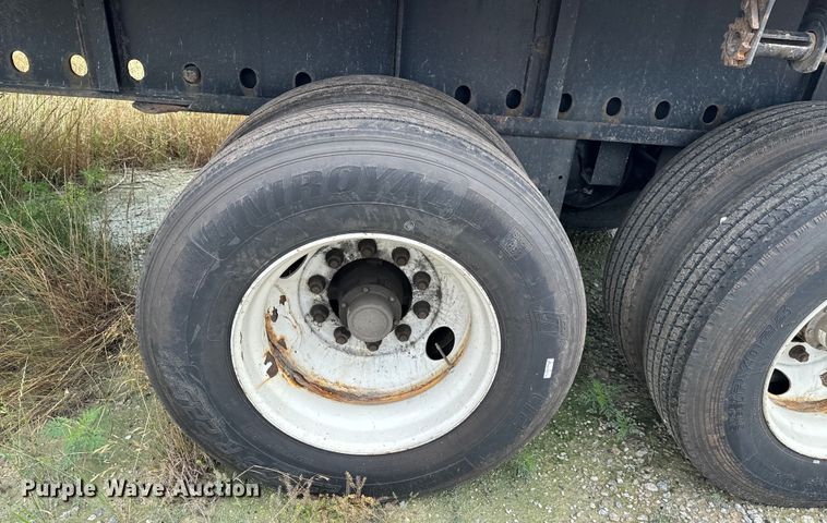 image for item DX0675 2015 Utility flatbed trailer