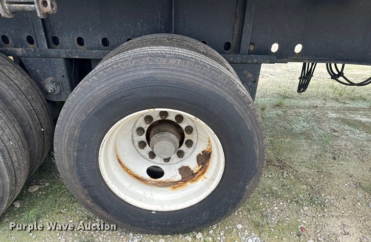 image for item DX0675 2015 Utility flatbed trailer