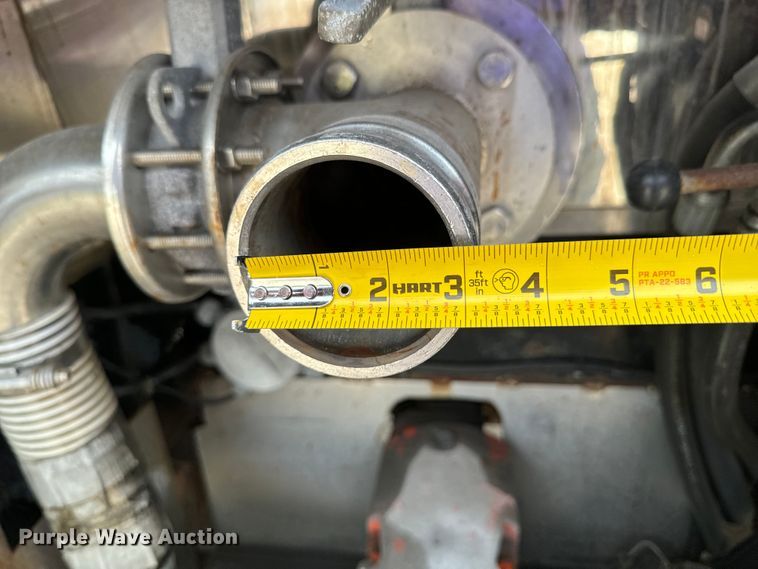 image for item DX0676 1993 Walker Stainless tank trailer