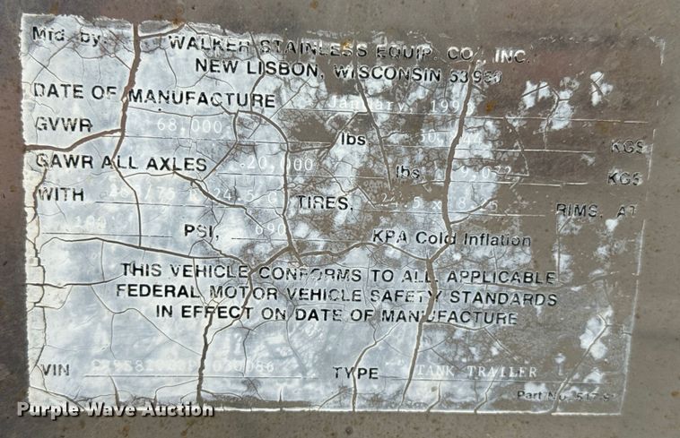 image for item DX0676 1993 Walker Stainless tank trailer