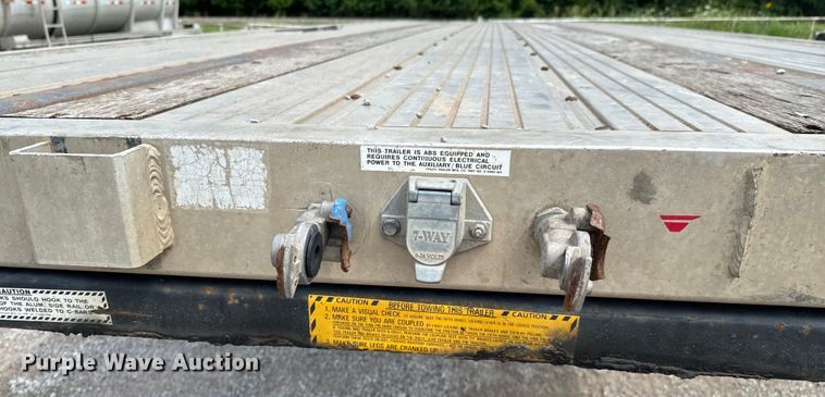 image for item DX0681 2015 Utility flatbed trailer