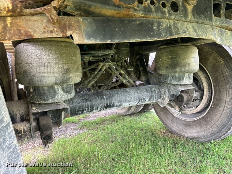 image for item DX0681 2015 Utility flatbed trailer