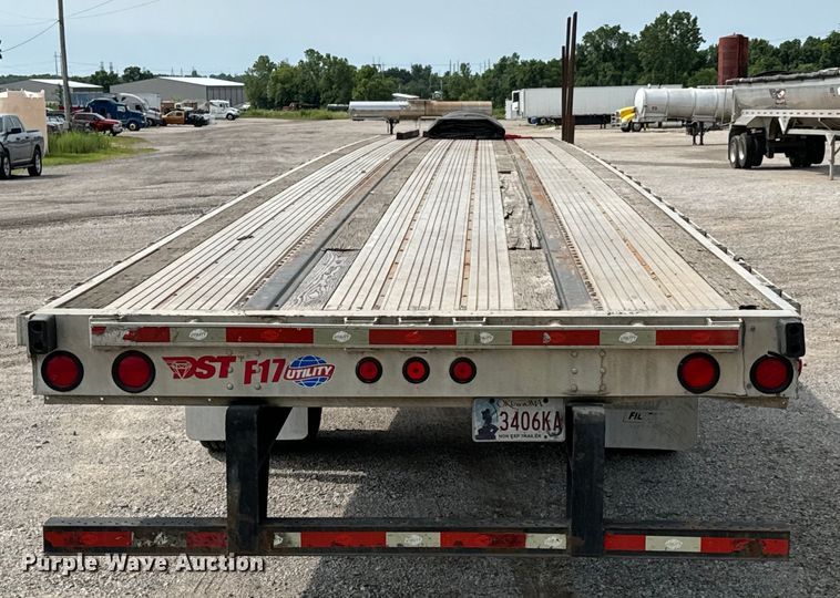 image for item DX0682 2014 Utility flatbed trailer