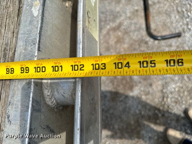 image for item DX0682 2014 Utility flatbed trailer