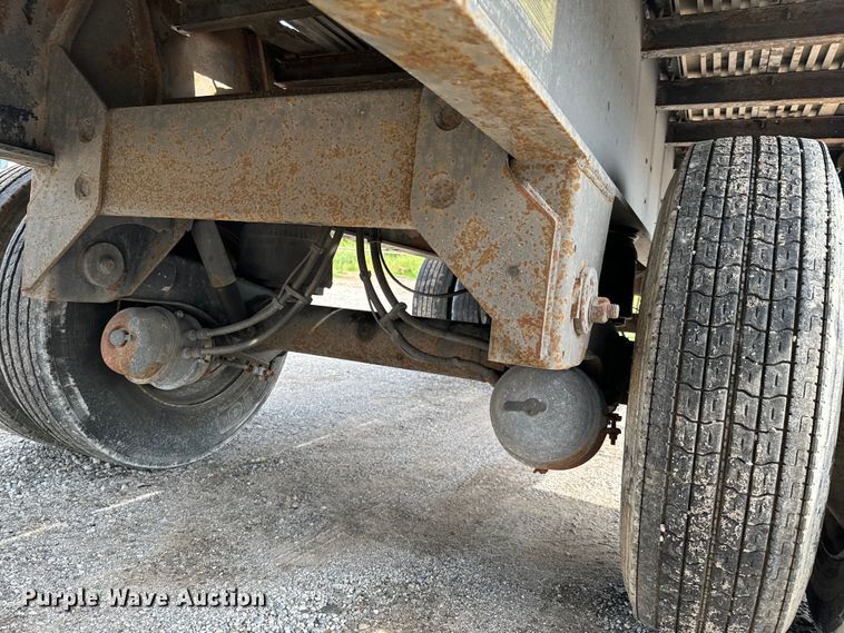 image for item DX0682 2014 Utility flatbed trailer