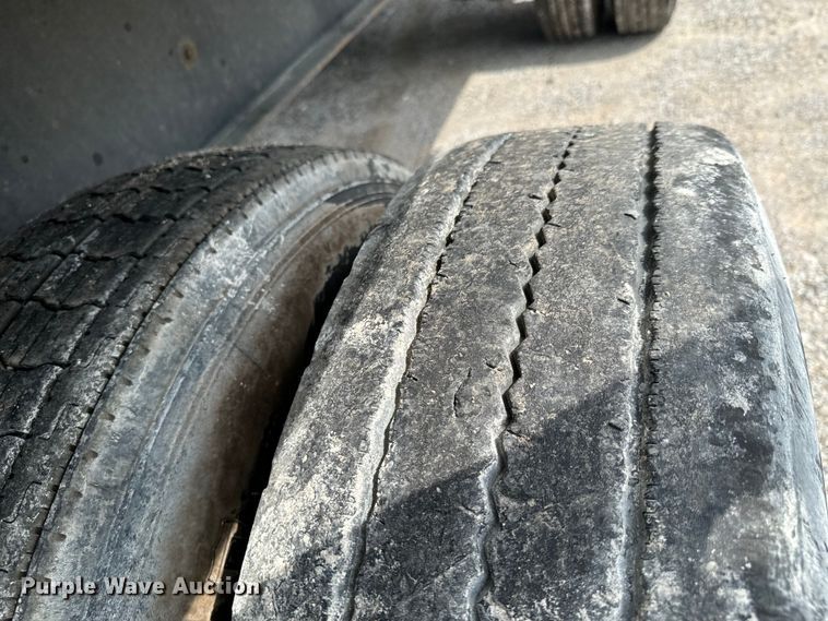 image for item DX0682 2014 Utility flatbed trailer