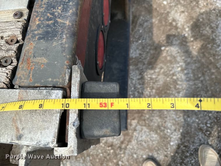 image for item DX0683 2006 Transcraft DTL-2100 drop deck trailer