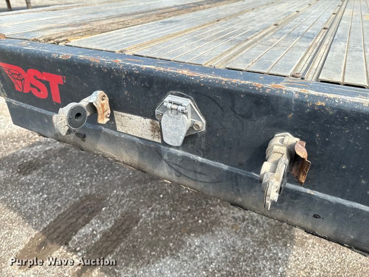 image for item DX0683 2006 Transcraft DTL-2100 drop deck trailer