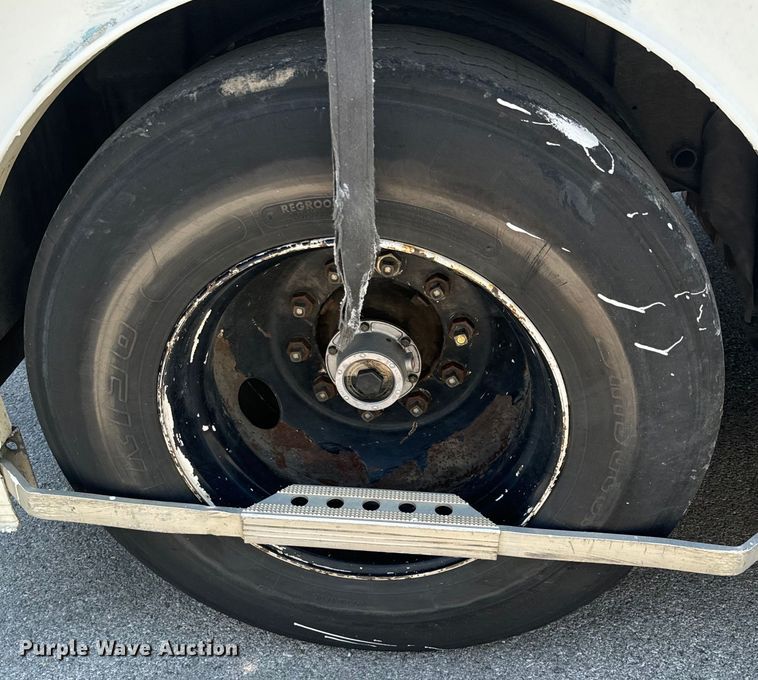 image for item DX0752 2000 Hackney & Sons refrigerated van trailer