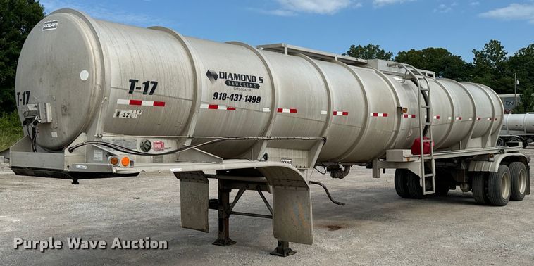 image for item DX0796 2013 Polar tank trailer