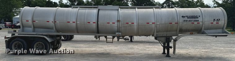 image for item DX0796 2013 Polar tank trailer
