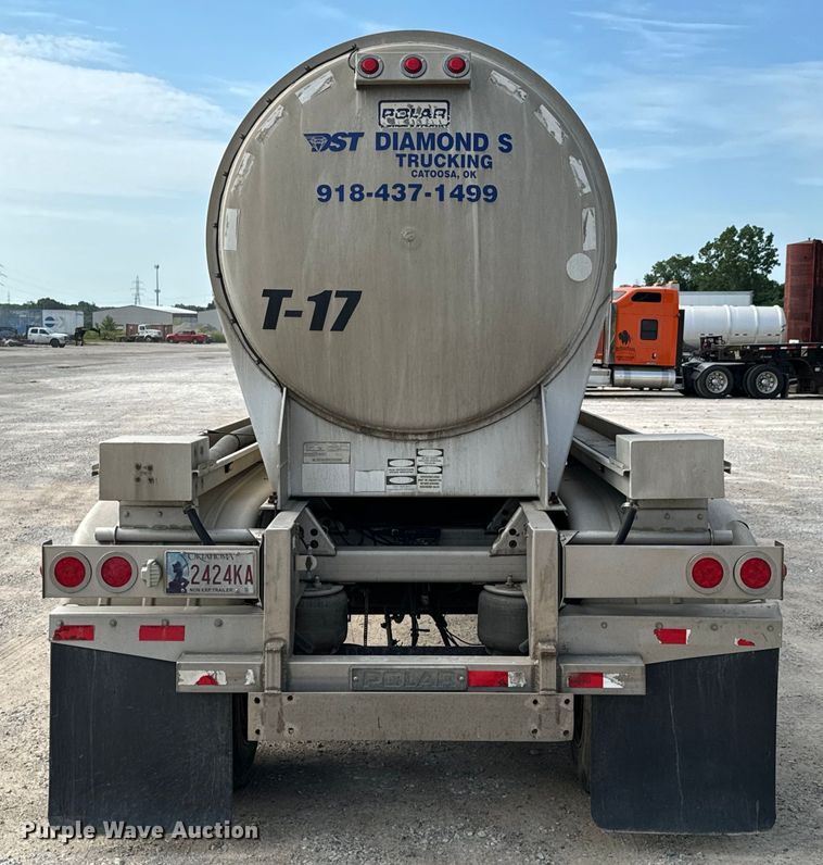 image for item DX0796 2013 Polar tank trailer