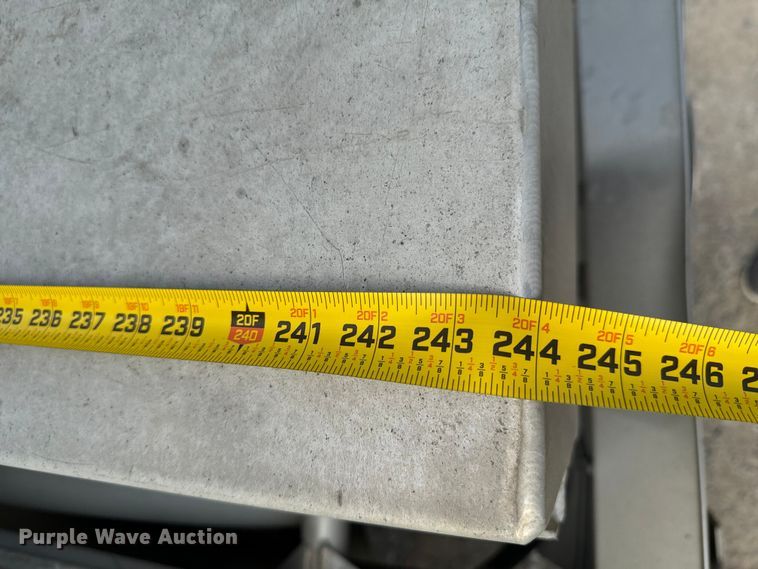 image for item DX0796 2013 Polar tank trailer